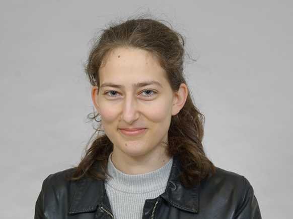 Inštruktorica Manca za anglešino